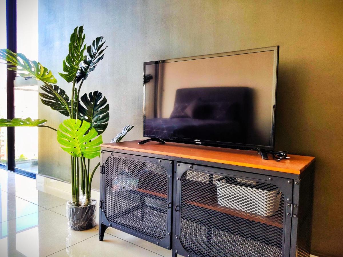 Beacon Executive Suite At Georgetown For 10Pax And 2 Bed Room Exterior foto