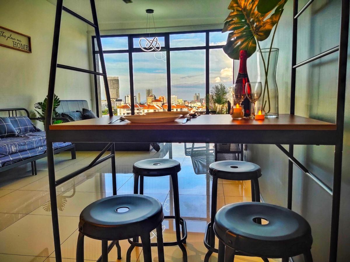 Beacon Executive Suite At Georgetown For 10Pax And 2 Bed Room Exterior foto