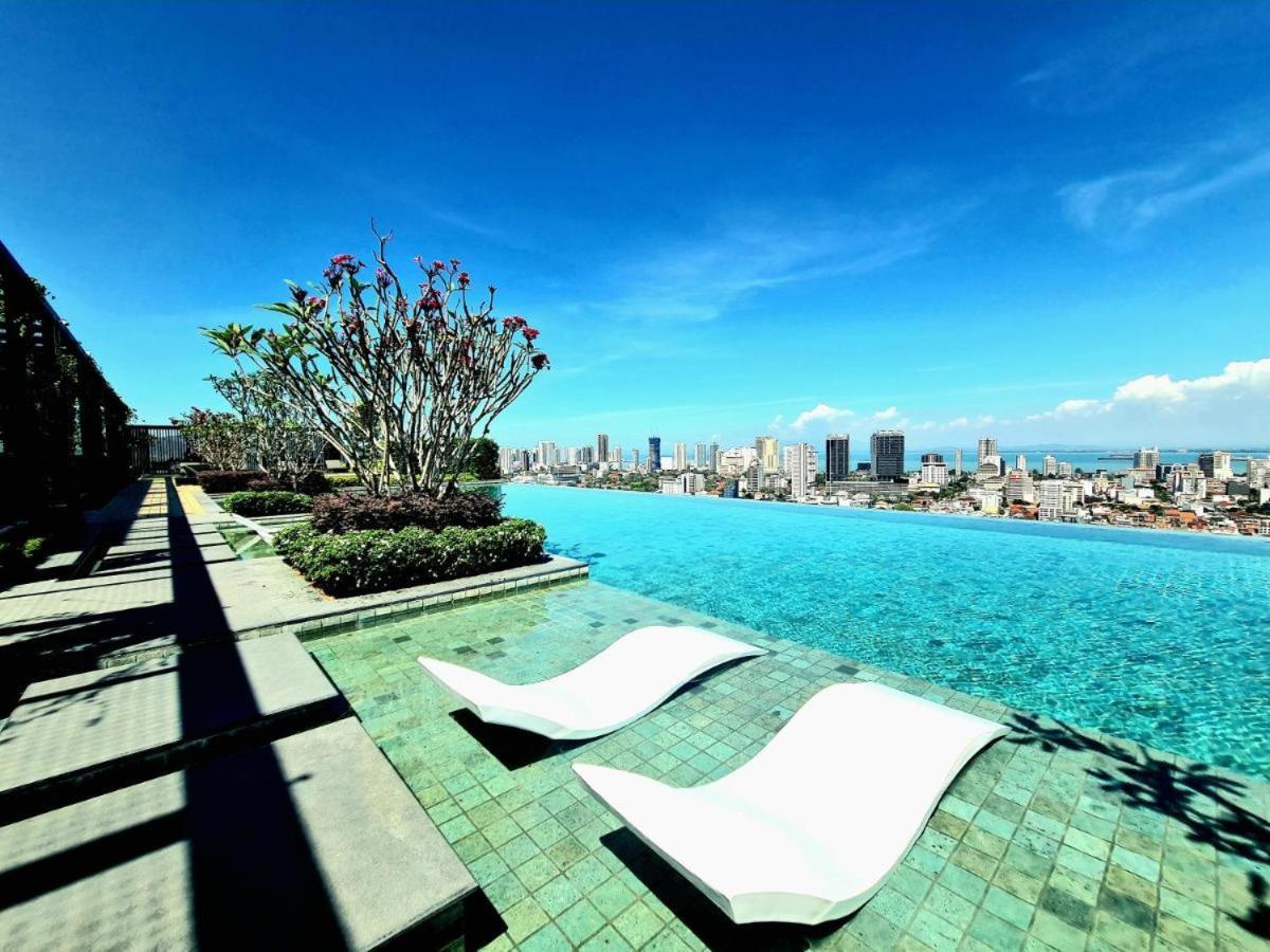 Beacon Executive Suite At Georgetown For 10Pax And 2 Bed Room Exterior foto