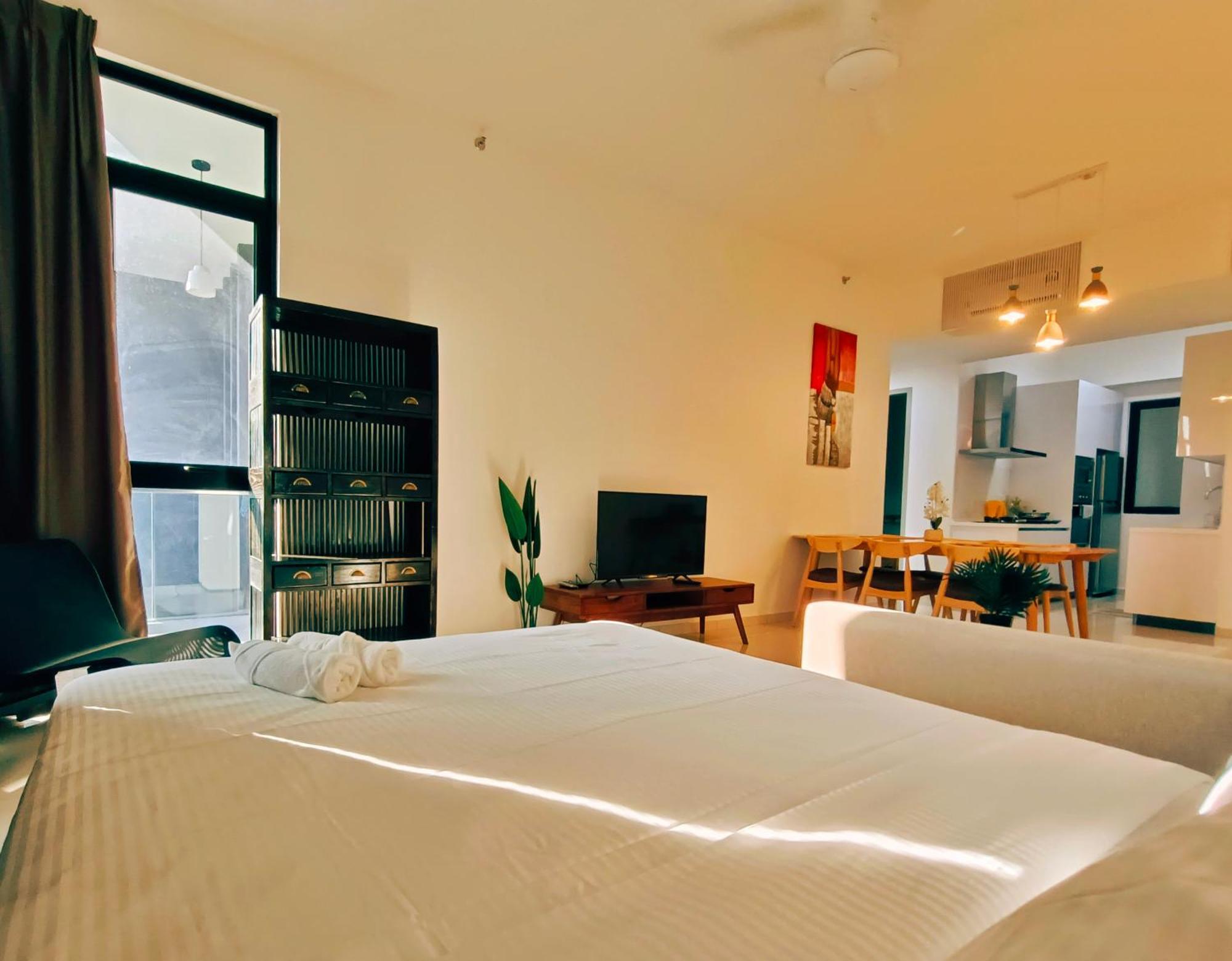 Beacon Executive Suite At Georgetown For 10Pax And 2 Bed Room Exterior foto